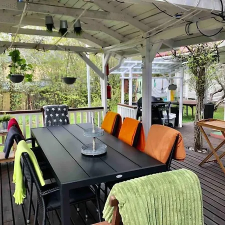 Appartement Keskusta 10 Min, Saehkoeauton Lataus, Vapaa Pysaekoeinti